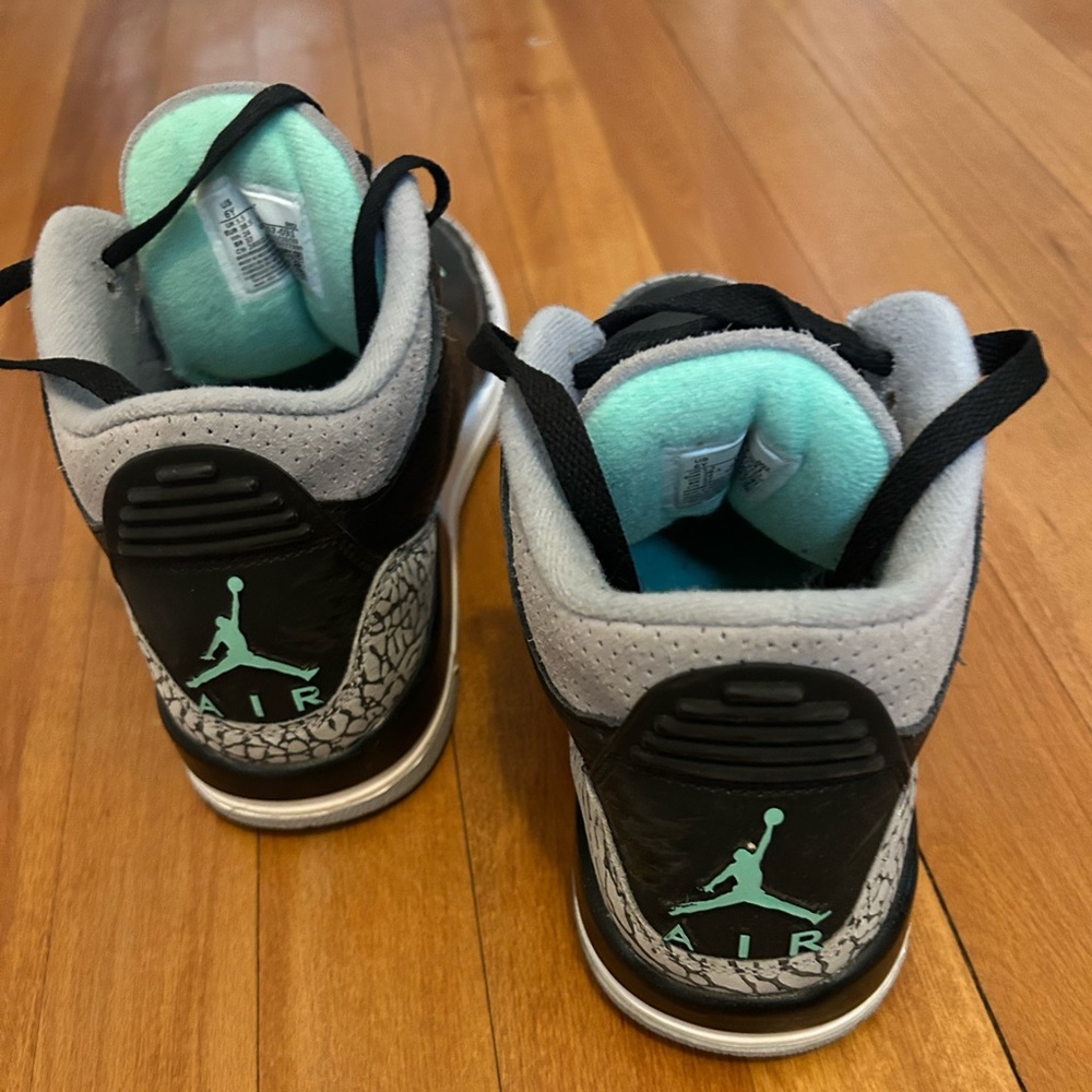 Boys Jordan Air Sneakers